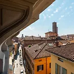 Lägenhet Monolocale Sui Tetti Di - Via Indipendenza *