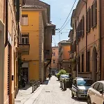 Monolocale Sui Tetti Di - Via Indipendenza * Bologna