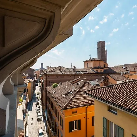 Appartement Monolocale Sui Tetti Di - Via Indipendenza *