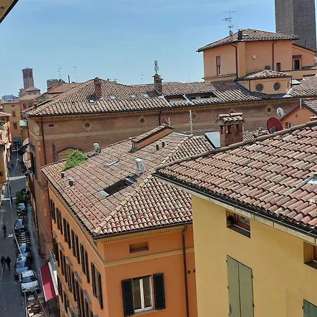 Appartamento Monolocale Sui Tetti Di - Via Indipendenza Bologna