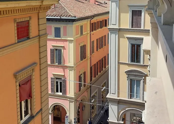 Monolocale Sui Tetti Di - Via Indipendenza