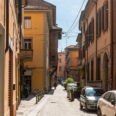 דירה Monolocale Sui Tetti Di - Via Indipendenza